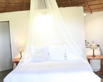 Fleur de Lys Guest Farm - Hoedspruit - Ložnice