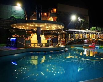 Marigianna Apartments - Sisi - Piscine