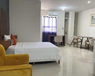 Bed Bed Hotel Corregidora - Torreón - Habitación
