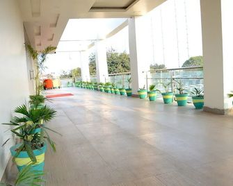 Vaishnavi Clarks Inn Buxar - Buxar - Lobby