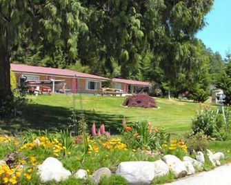 Seaside Villa Motel & RV Park - Powell River - Buiten zicht