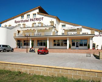 Sporthotel Patriot - Úštěk - Edificio