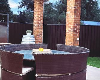 Contemporary home in Dubbo - Dubbo - Patio