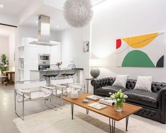 Bright and cozy in Chamberí - Madrid