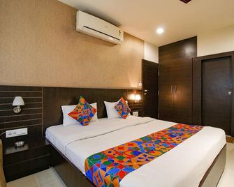 Fabhotel Kamla Regency - Bhopal - Bedroom