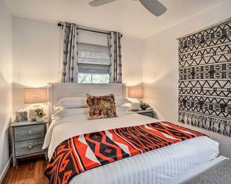 Modern Condo w/ Santa Fe Charm 1 Mi to Plaza - Santa Fe - Habitación