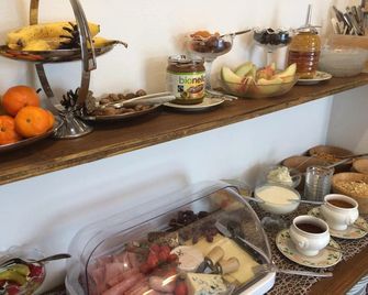 Pension Marillenhof - Melk - Buffet
