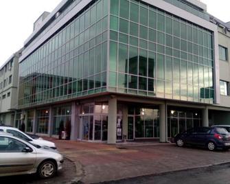 Office Center And Showroom - Burgas - Edificio