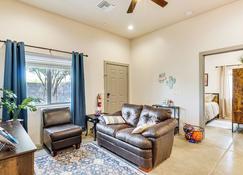 Tucson Condo Near Downtown and University! - Tucson - Salon