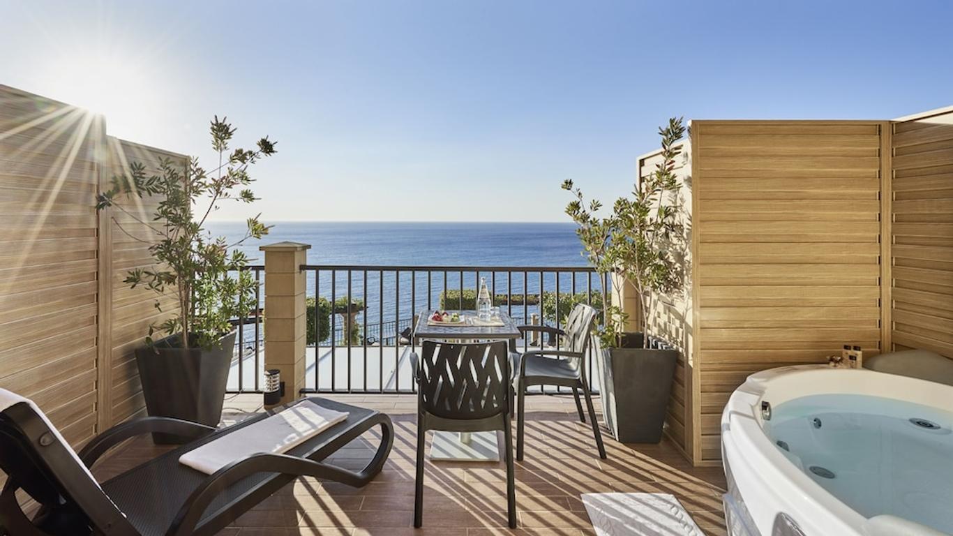 هوتل روكا ديلا سينا