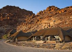 Twyfelfontein Country Lodge - Vrede - Bâtiment