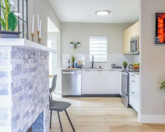 2BR Modern - Top Location, Terrace - 6 min to Coral Gables - Miami - Cuisine