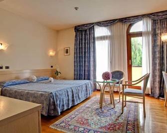 Hotel Spresiano - Villorba - Спальня