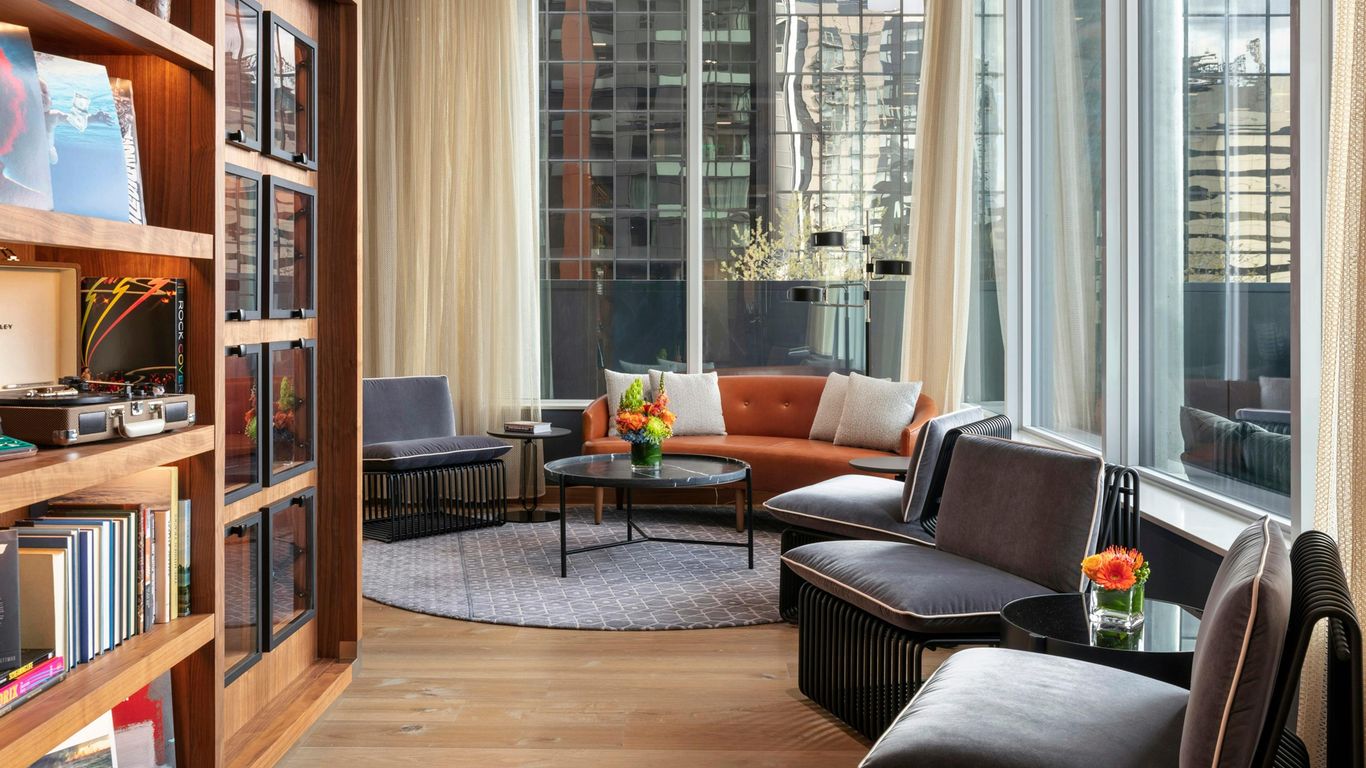 The Sound Hotel Seattle Belltown Tapestry Collection by Hilton