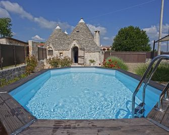I trulli di Ginevra - Alberobello - Piscina