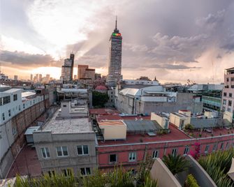 Historico Central Hotel - Mexico by - Bygning