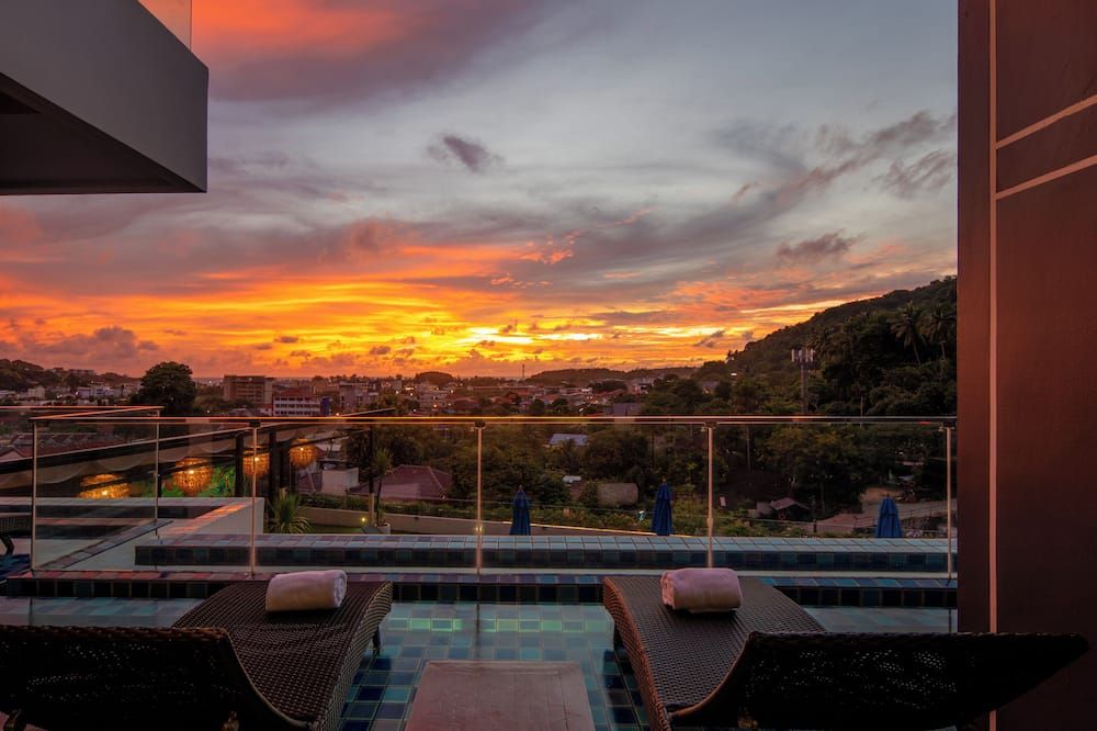 The Yama Hotel Phuket - קארון - מרפסת