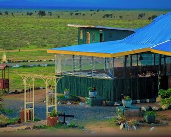 Amanya 2-Bedroom Self Catering Tent - Amboseli - Building