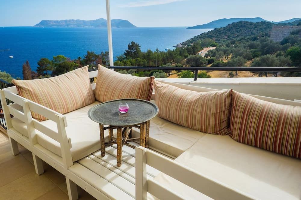 Hideaway - קאס - מרפסת