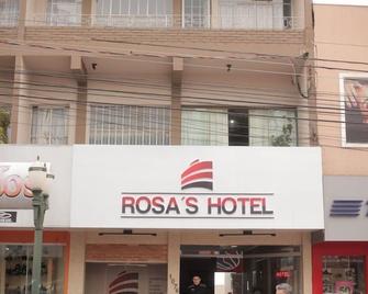 Rosa's Hotel - Toledo - Building