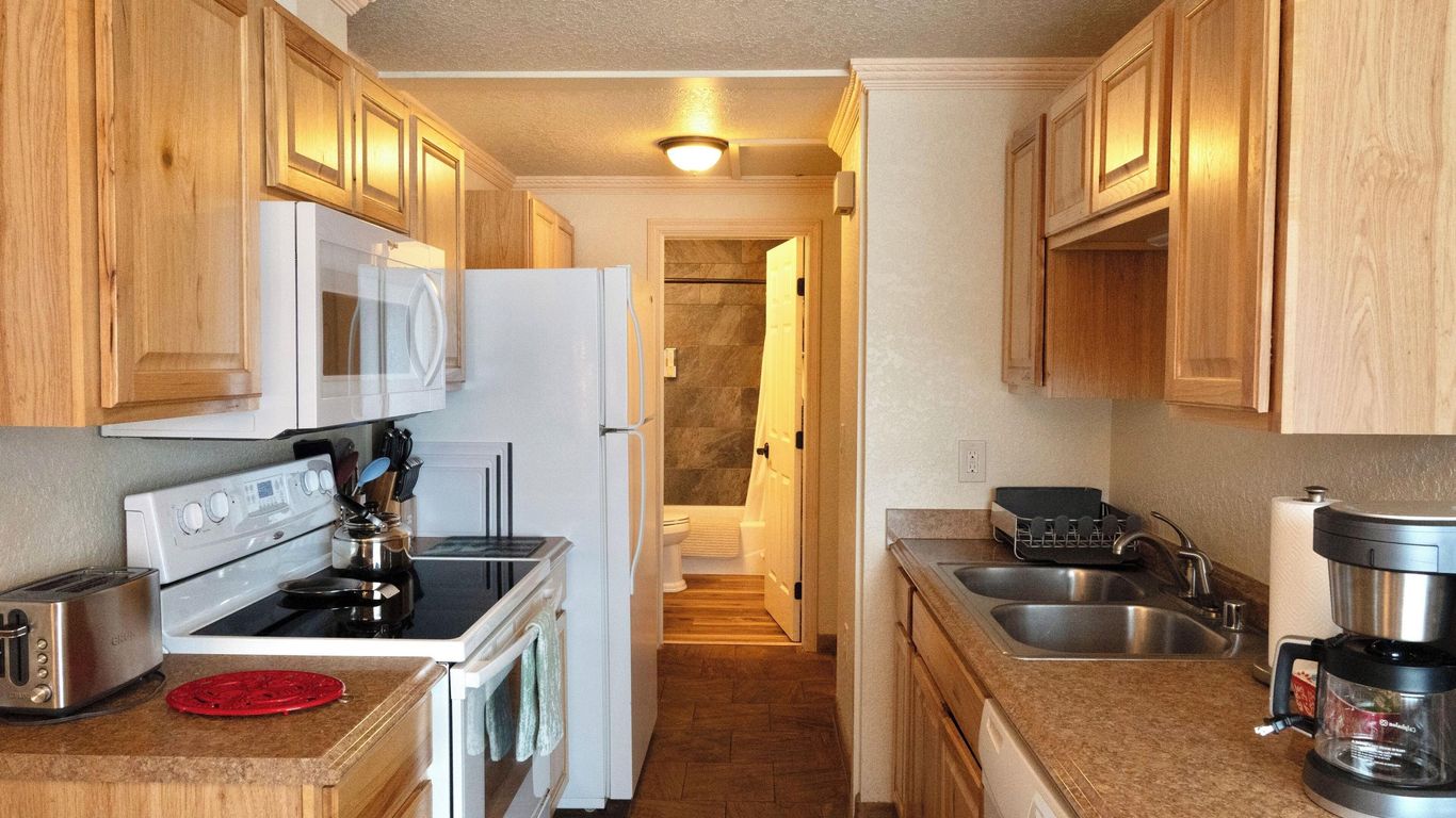 Yellowstone Gateway Inn