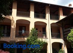 B&B il Cortile Malpensa - Casorate Sempione - Building