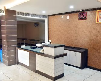 Hotel Midtown & Restaurant - Jhunjhunūn - Lobby