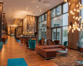 Motel One Dresden am Zwinger - Dresden - Oleskelutila