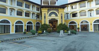 Planta Centro Bacolod Hotel & Residences - Bacolod