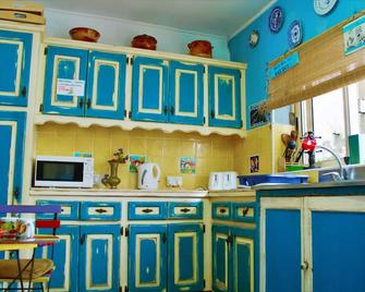 Hostel Malti Budget - סנט ג'וליאנס - מטבח