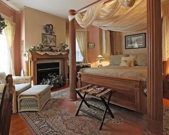 Old Northside Bed & Breakfast - Indianapolis - Bedroom