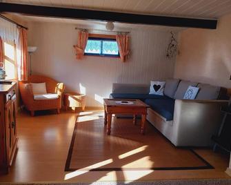 Holiday house Helse for 1 - 4 persons with 2 bedrooms - Holiday home - Marne - Sala de estar