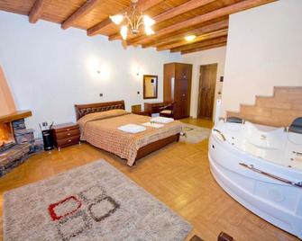 Guesthouse Toitos - Agios Athanasios - Bedroom