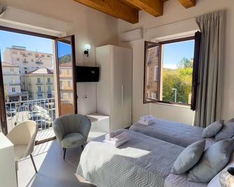 B&B Piazza d'Armi - Lamezia Terme - Habitación
