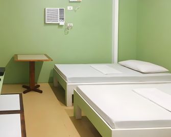 Mainstreet Pension House - Bacolod - Bedroom