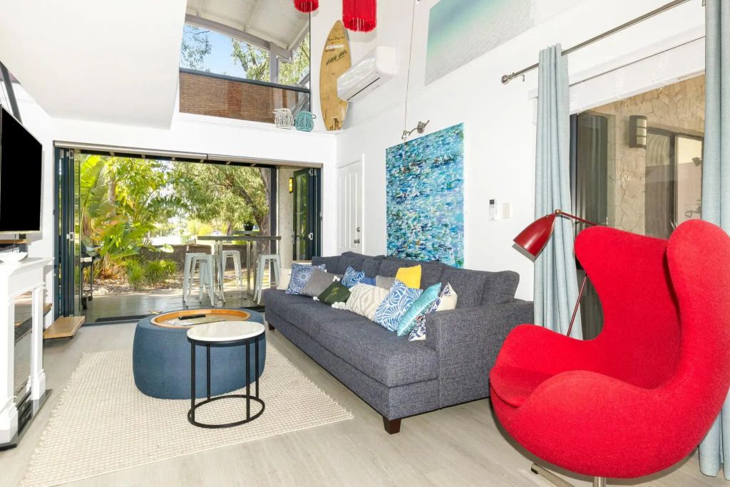 باي فيليدج ريزورت دانسبورو