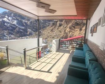 Hotel Yamuna palace - Kharsālī - Balcony