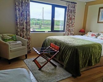 The Ferris Wheel B&B - Killarney - Bedroom