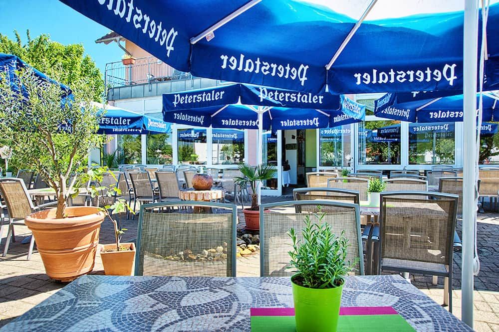Hotel Mythos - Rust - Patio
