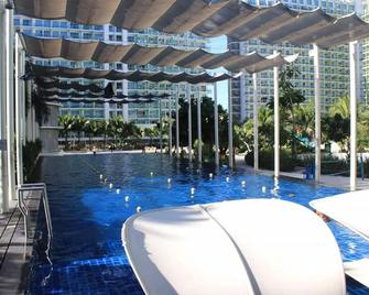 Azure Urban Residences 1 Bedroom unit - Parañaque - Zwembad