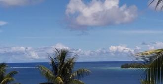 Bora Bora Holiday's Lodge - Vaitape - Beach