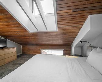 Great Location! Cozy Charming Lake Louise Getaway - Lake Louise - Habitación