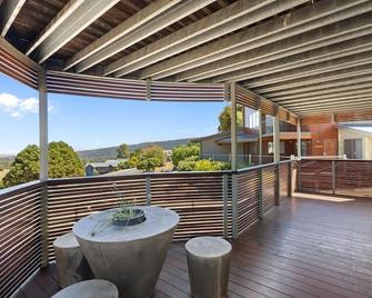 Eagles Nest - Merrijig - Sleeps 10 - Merrijig - Balcone
