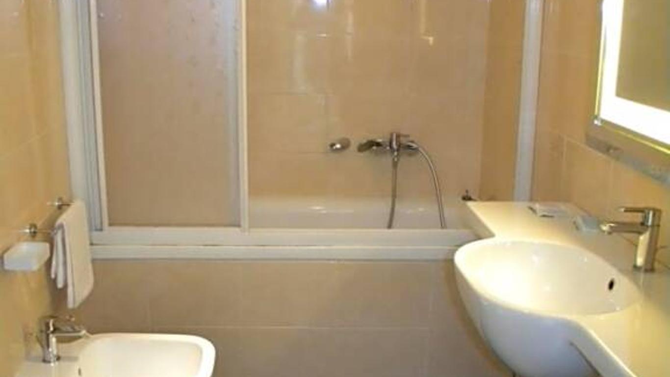 هوتل جينوفا