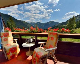 Hotel St. Oswald - Bad Kleinkirchheim - Balcony