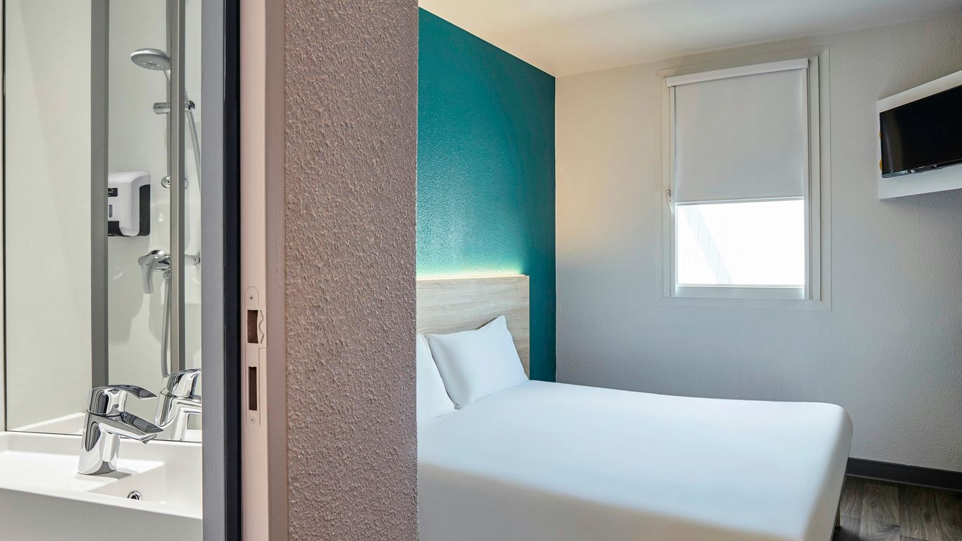 Hotelf1 Calais Coquelles