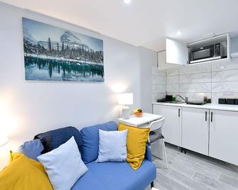 Cozy Studio retreat in Vibrant Crystal Palace, - Crystal Palace - Kitchen