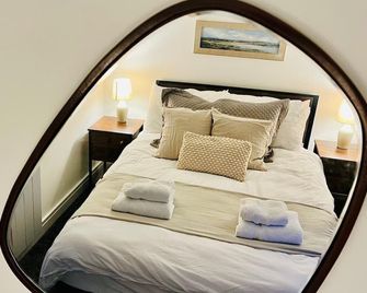 Top floor apartment in central Buxton - Buxton - Bedroom