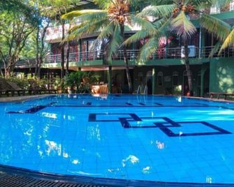 Hotel Eden Garden - Sigiriya - Piscine
