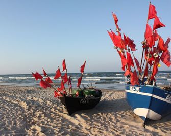 Hotel Altes Kurhaus - Ostseebad Baabe - Beach